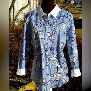 NWOT TALBOTS s18w gorgeous top-no iron-love the contrasting collar/cuffs-crisp!